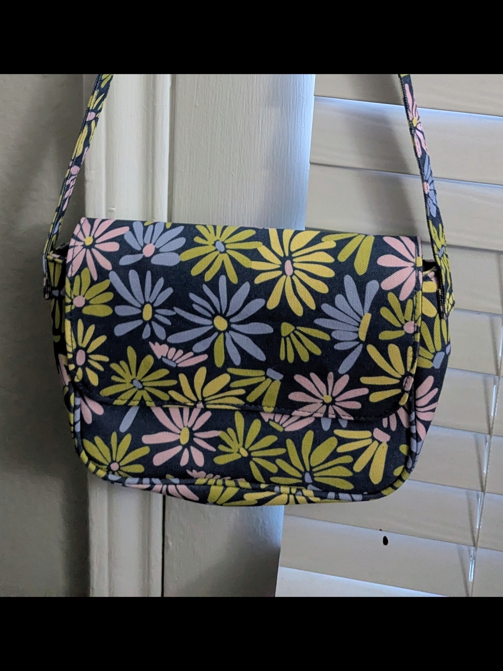 Floral Daisy Crossbody Bag in Pink, Yellow & Blue